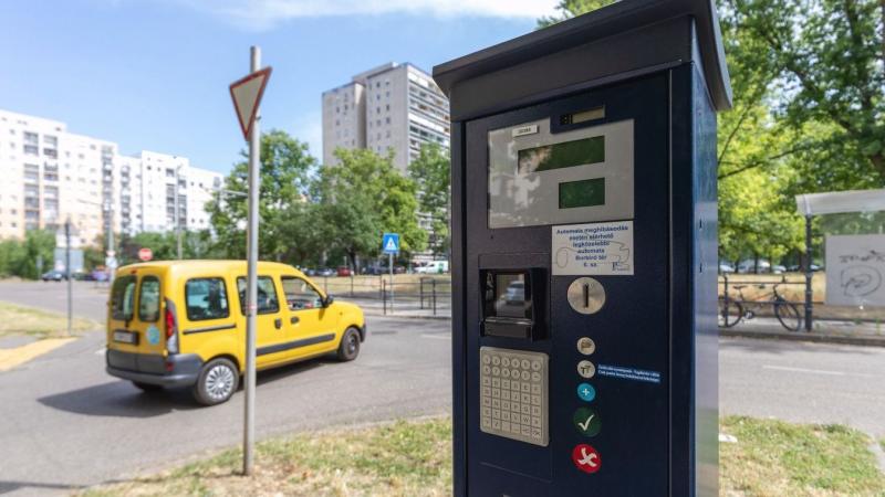 Elfogadták a javaslatot! Íme, hogyan alakul át a parkolási rendszer Debrecenben – nézd meg a videót!