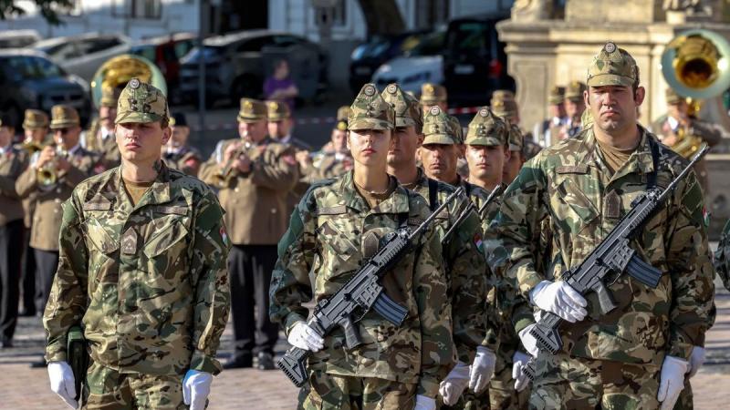 Magyar Péter hadseregre vonatkozó tervei komoly következményekkel járhatnak: a Tisza adótervei révén a honvédek szinte kétmilliárd forinttól fosztódnának meg.