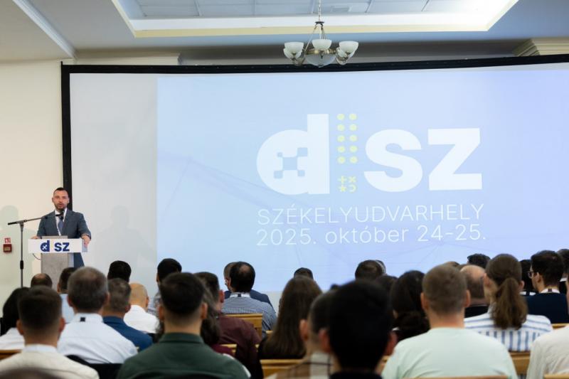 Székelyföldnek azon a célkitűzésen kell dolgoznia, hogy a mesterséges intelligencia terén élenjáró régióvá váljon. A helyi közösségek, vállalkozások és intézmények összefogásával olyan innovatív megoldásokat kell kidolgozni, amelyek nemcsak a gazdaságot e