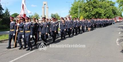 A mohácsi tűzoltók 150 éves fennállásuk alkalmából rendeztek ünnepséget, amely méltóképpen megemlékezett a szervezet gazdag történelméről és elhivatott munkájáról.