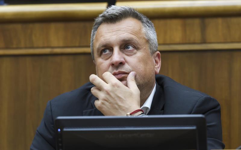 Danko kritikával illeti Blanárt az Oroszország ellen bevezetett szankciók támogatása miatt.