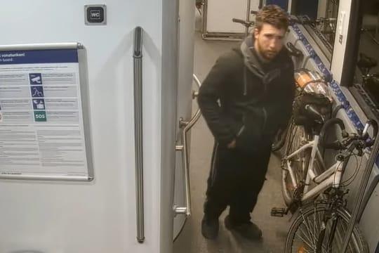 Egy férfi súlyos testi sértés elkövetését kísérelte meg, és a rendőrség jelenleg nyomoz az ügyben. A hatóságok videófelvétel alapján próbálják azonosítani a gyanúsítottat.