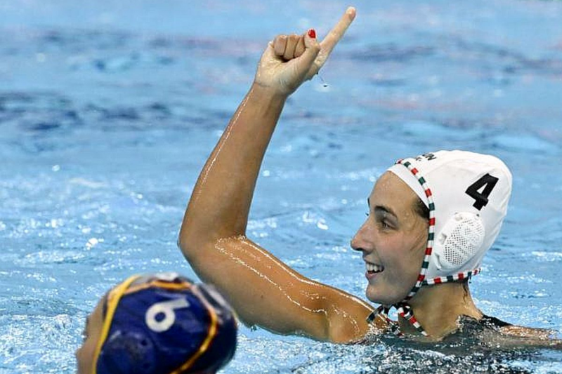 Az olimpiai bajnok legyőzésével a döntőbe jutott a magyar női vízilabda-válogatott.