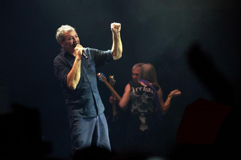 Ian Gillan, a rockzene történetének egyik legkiemelkedőbb énekese, most ünnepli 80. születésnapját - írja a Librarius.hu.